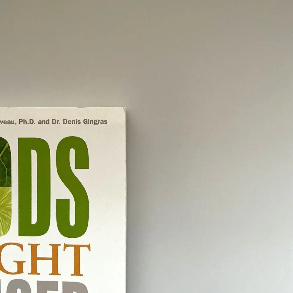 FOODS TO FIGHT CANCER: WHAT TO EAT TO REDUCE YOUR RISK PAPERBACK